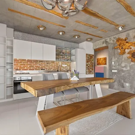 Design Lux Harmony In Bamboo Garden,no Shoes Allowed Inside アパート