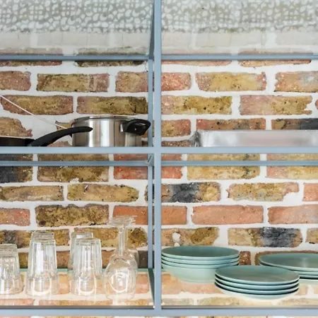 Design Lux Harmony In Bamboo Garden,no Shoes Allowed Inside アパート ヴァルナ