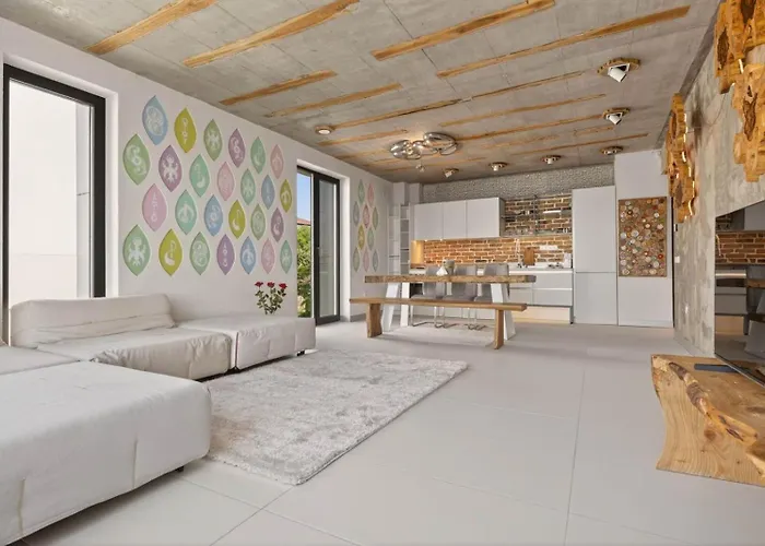 Design Lux Harmony In Bamboo Garden,no Shoes Allowed Inside Appartement Varna