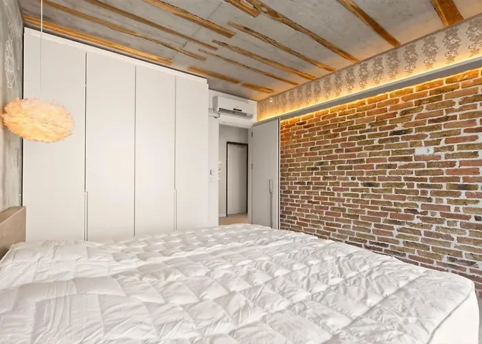 Apartment Design Lux Harmony In Bamboo Garden,no Shoes Allowed Inside *